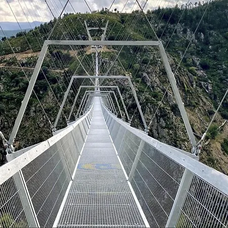 Feira Pedra Bela מלון