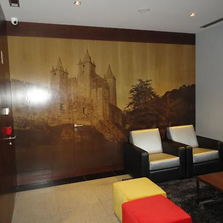 מלון Feira Pedra Bela 4*