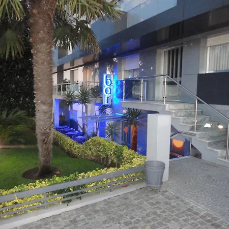 מלון Feira Pedra Bela 4*