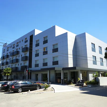 Hotel Feira Pedra Bela 4*