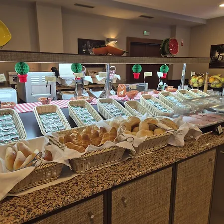 Hotel Feira Pedra Bela 4*