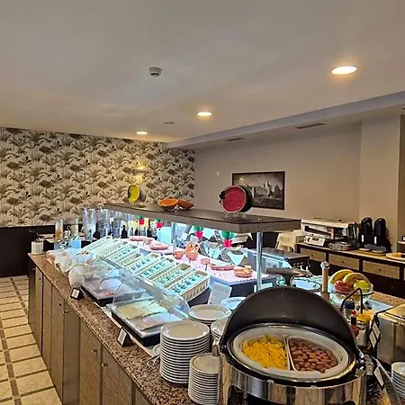 Feira Pedra Bela 4*