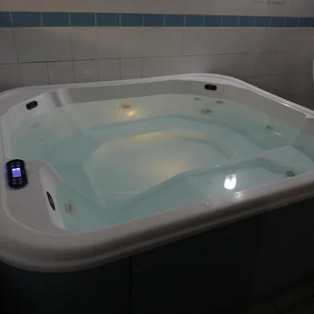 מלון Feira Pedra Bela