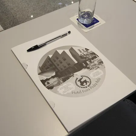 מלון Feira Pedra Bela