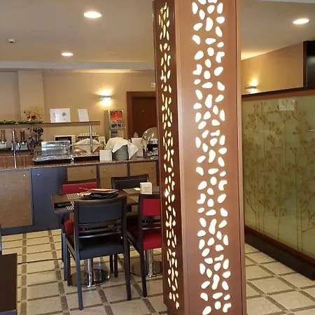 Feira Pedra Bela Hotel 4*