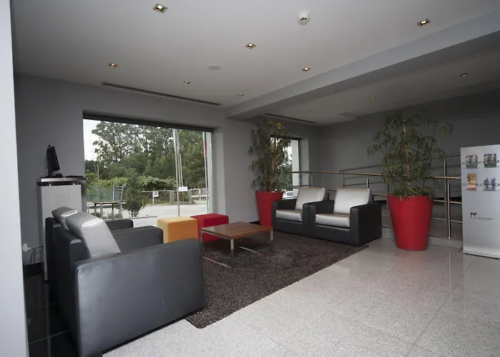 Hotel Feira Pedra Bela 4*